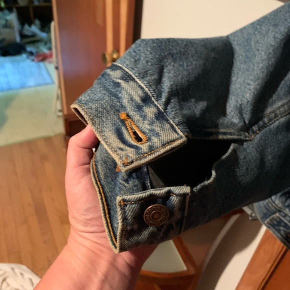 VTG Levi’s fleece lined trucker jacket. Perfect condition! - Picture 7 of 13